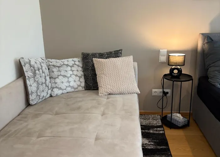 Stylish With Terrace In The 19th Arrondissement Βιέννη